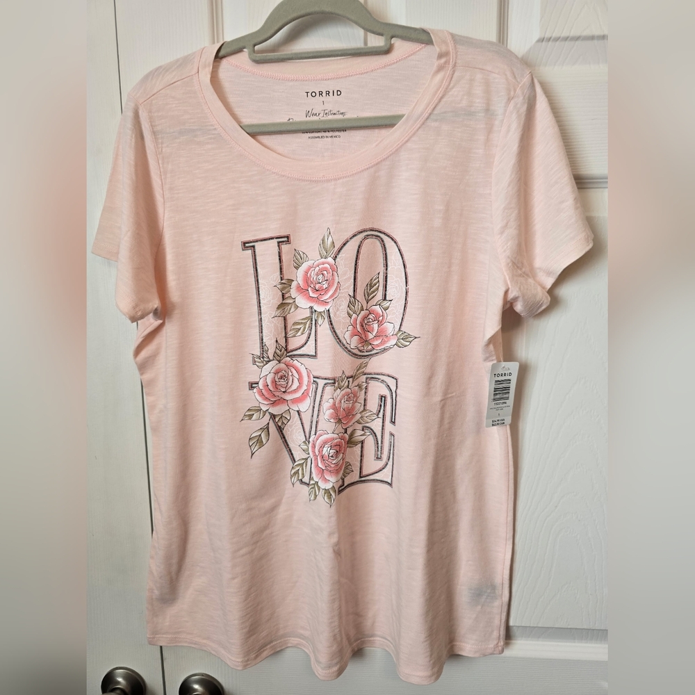 NWT Torrid Size 1 Light Pink Floral Love Tee